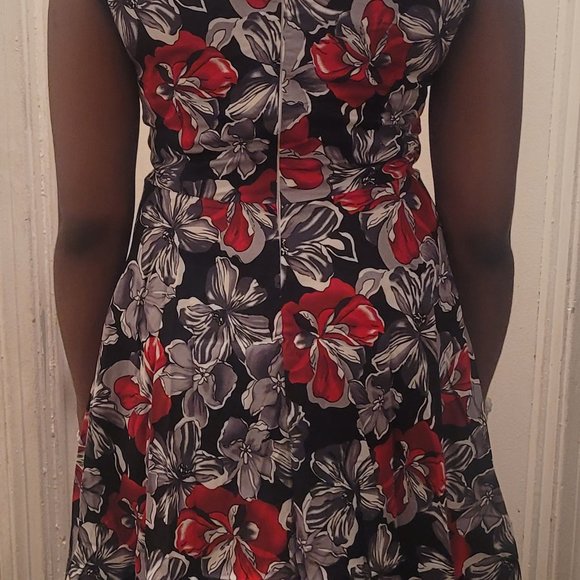 New - Picture 2 of 2